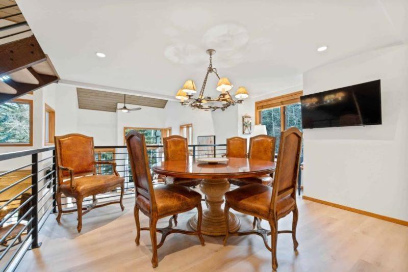 Ridgepoint Townhome 198 By East West Hospitality Beaver Creek Dış mekan fotoğraf